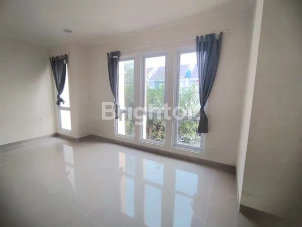 image RUMAH SUMMARECON DI GADING SERPONG  (3)
