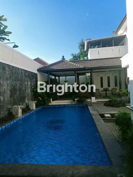 image RUMAH 2 LANTAI MEWAH MANYAR REJO DEKAT MERR KLAMPIS PETRA GM RS UNAIR (1)