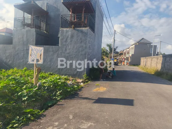 image DIJUAL TANAH STRATEGIS POSISI HOOK DI JL. SEGITIGA PERMATA, PEDUNGAN – DENPASAR (1)