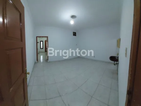 image RUMAH INTI KOTA - PANJANG 22 METER - SIAP HUNI - JL LABORATORIUM - MEDAN (6)