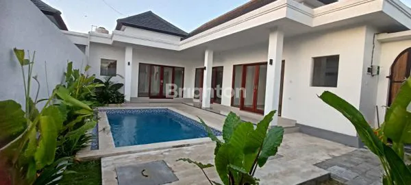 image DISEWAKAN VILLA DI TIBUBENENG CANGGU  (2)