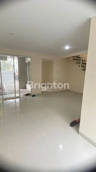 image DIJUAL RUMAH DI GEDANGAN SIDOARJO  (6)