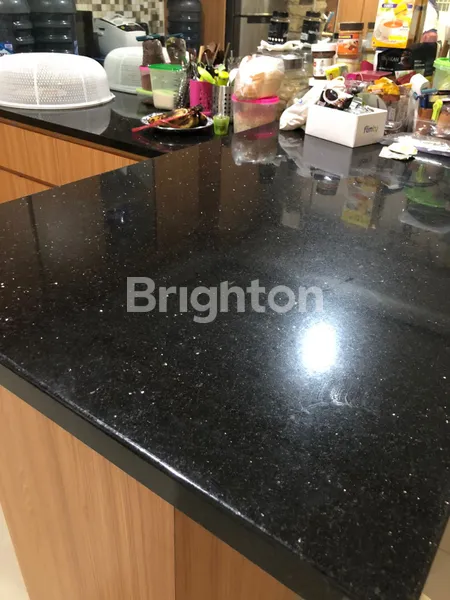 image RUMAH DEPAN JALAN BOULEVARD, LUAS DAN AKSES MUDAH, DI CIPULIR (4)