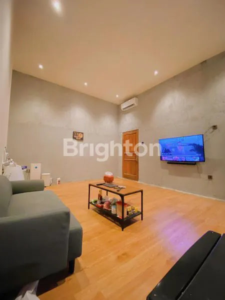 image RUMAH KANTOR STRATEGIS DI PETUKANGAN UTARA JAKARTA SELATAN (3)