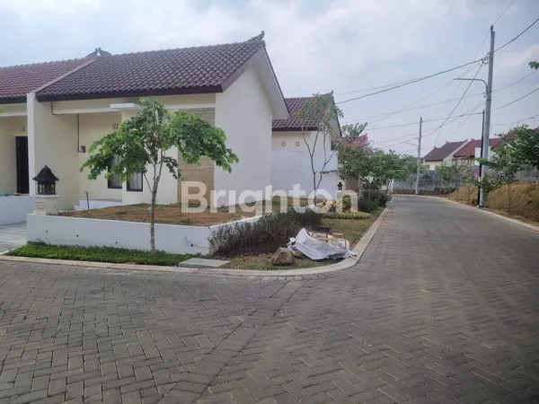 image RUMAH HOOK SIAP HUNI DI CLUSTER KAYANGAN BOJA KENDAL (1)