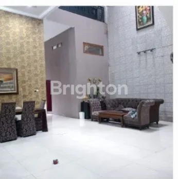 image RUMAH MEWAH RAWABELONG KEBON JERUK  (3)