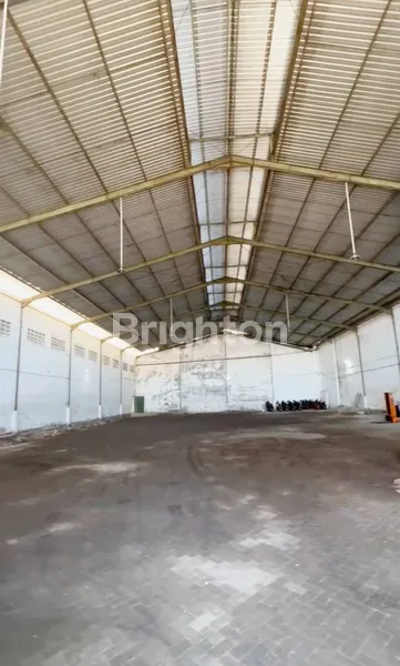 image GUDANG OSOWILANGUN INDAH LOKASI STRATEGIS DEKAT TOL SURABAYA (5)