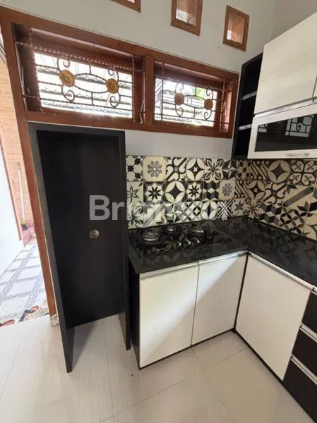 image GAWANAN, COLOMADU, KARANGANYAR, RUMAH MENARIK FULL FURNISH, LINGKUNGAN TENANG DAN BERSIH, AKSES KE  BANDARA HANYA 15 MENIT (5)