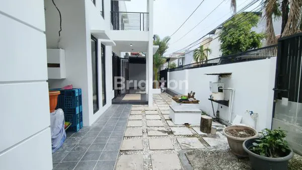 image RUMAH MEWAH BEBAS BANJIR SIAP HUNI DI TANJUNG DUREN JAKARTA BARAT (2)