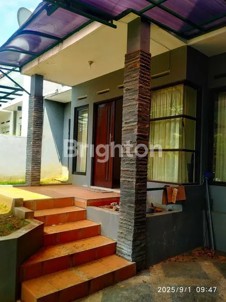 image RUMAH MINIMALIS DI KOMPLEK PERUMAHAN ELITE (1)