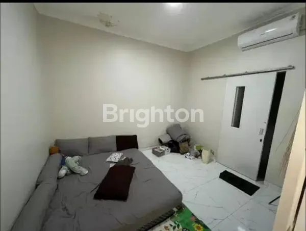 image RUMAH TAMAN ROYAL 2 LANTAI SIAP HUNI (5)