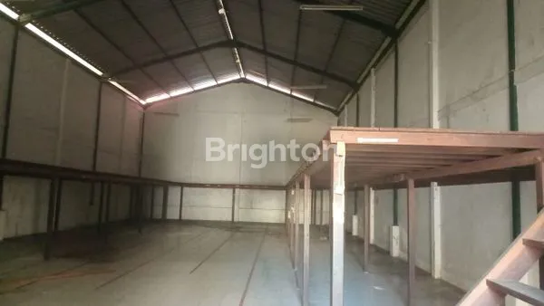 RUKO DAN GUDANG DI  JALAN RAYA GUNUNG MALANG