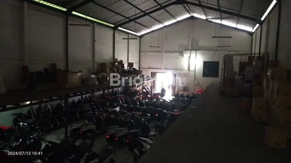 image RUKO DAN GUDANG DI  JALAN RAYA GUNUNG MALANG (2)