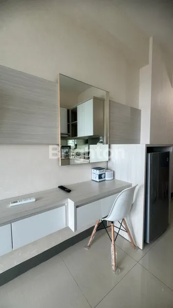 image ANDERSON LANTAI HOKI 8, VIEW POOL, FULL INTERIOR SURABAYA BARAT (2)