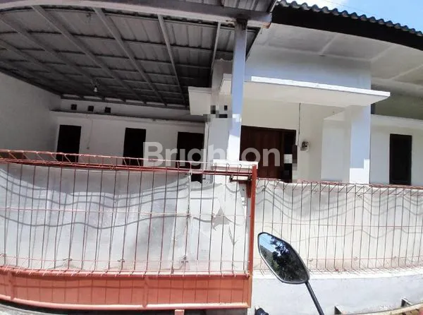 image BLULUKAN, COLOMADU, KARANGANYAR, RUMAH UKURAN STANDAR, AKSES KE JL RAYA TIDAK JAUH, COCOK UNTUK KANTOR MAUPUN TEMPAT TINGGAL (1)