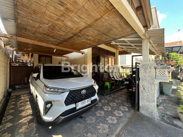 image RUMAH LUAS ONE GATE SYSTEM DI JIMBARAN (2)