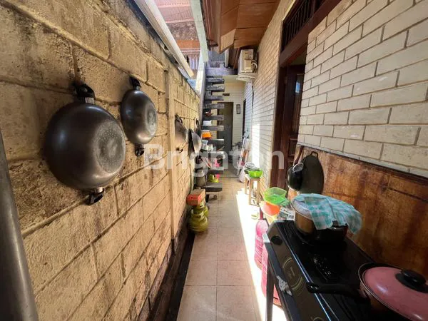 image RUMAH LUAS ONE GATE SYSTEM DI JIMBARAN (8)