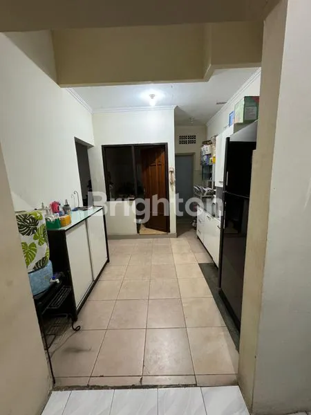 image RUMAH 1,5 LANTAI DILINGKUNGAJ NYAMAN DENGAN ROW LEBAR BEBAS BANJIR JL. SAMBISARI (3)