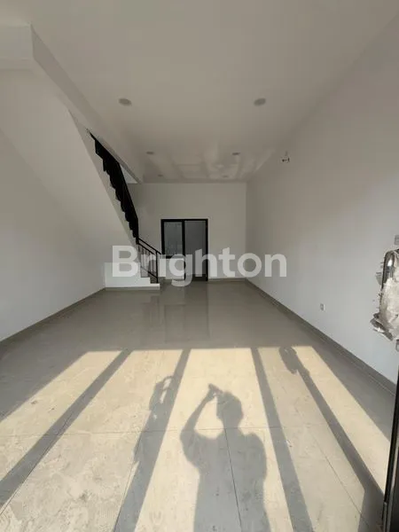 image RUKO 2 LANTAI LOKASI BOULEVARD UTAMA ARYANA KARAWACI (2)