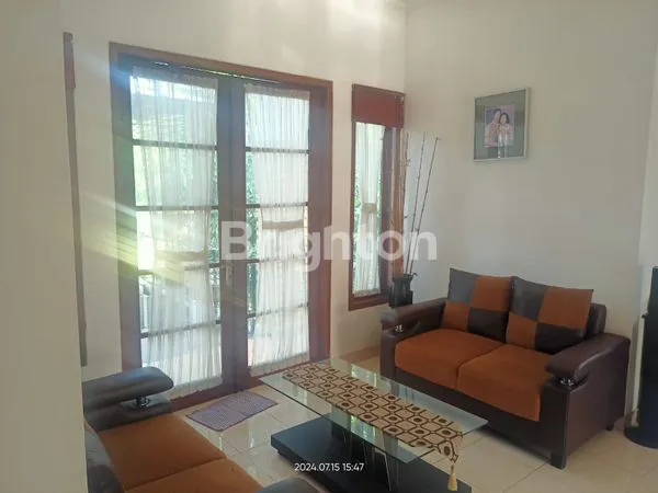 image RUMAH SIAP HUNI, HOOK,  DI LEGENDA WISATA, CIBUBUR (7)