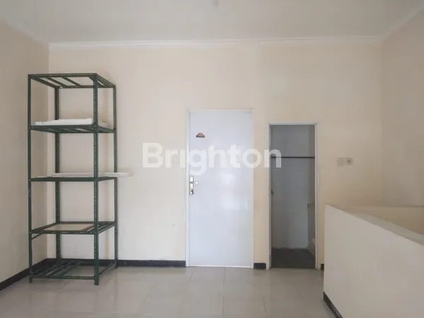 image RUKO 2LT PURI GUNUNG ANYAR SIAP INCOME LOKASI STRATEGIS (5)