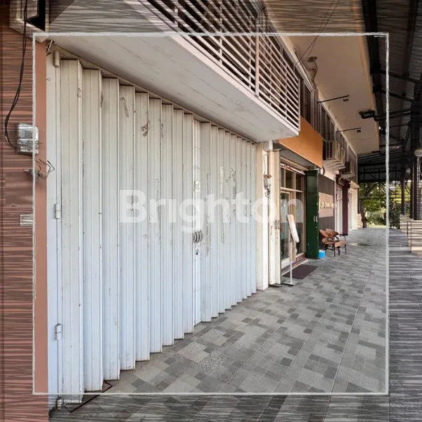 image RUKO LOOP GRAHA FAMILI TERAWAT 3 LANTAI HADAP JALAN SAMPING KE ARAH CONDO  (1)