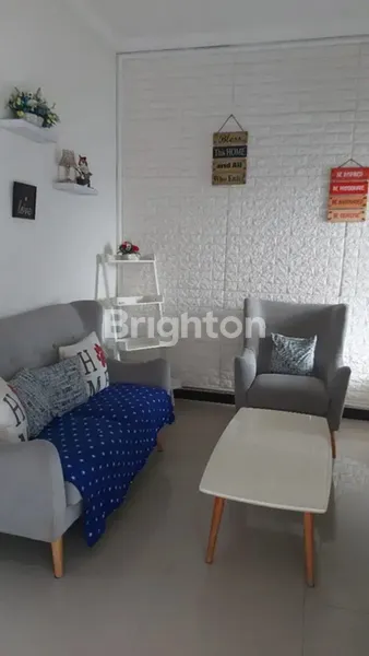 image RUMAH MINIMALIS PALM SPRING JAMBANGAN TERAWAT SIAP HUNI, DEKAT TOL GUNUNGSARI (2)