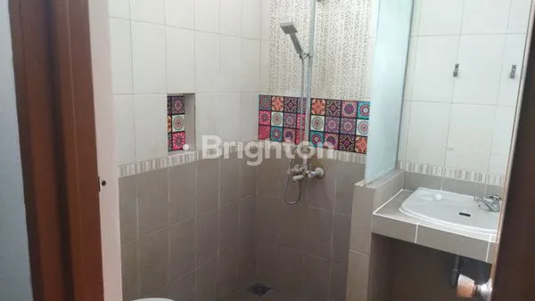 image RUMAH STRATEGIS BANDUNG, 2 LANTAI SEMI FURNISHED (3)