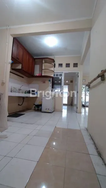 image RUMAH LUAS COCOK UNTUK KELUARGA BESAR (2)