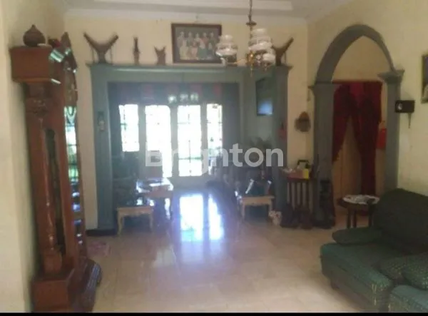 image DIJUAL RUMAH + KOST  (3)