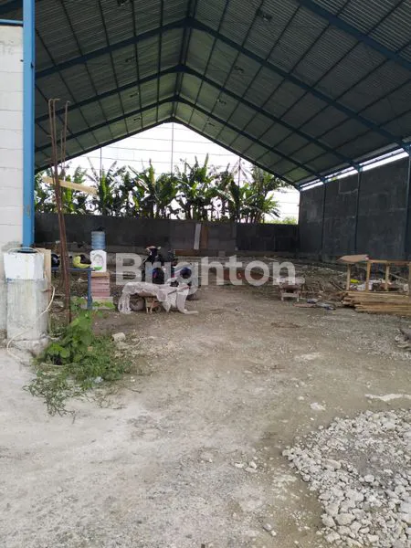 image GUDANG STRATEGIS DI KARIANGAU  (1)