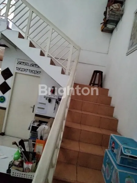 image DIJUAL RUMAH 2 LANTAI DI KETINTANG PERMAI SURABAYA (5)
