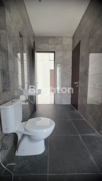 image RUMAH 2 LANTAI BANGUNAN BARU DI MERUYA (8)