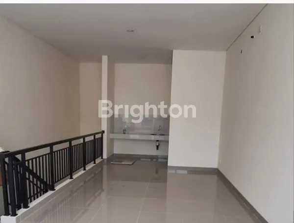 image RUKO HAMPTON AVENUE, RAMAI, SANGAT STRATEGIS, TURUN HARGA !! 2 LANTAI (5)