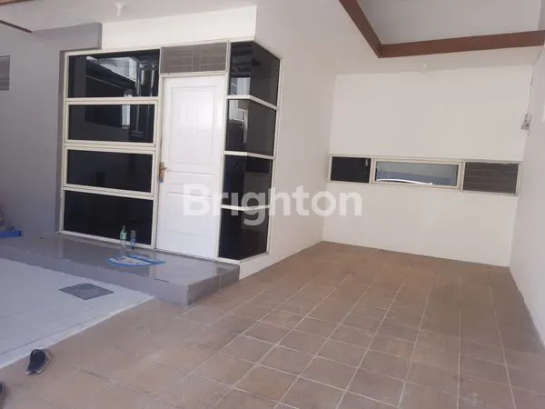 image RUMAH LEBAK INDAH 2 LANTAI SIAP HUNI BAGUS SUDAH RENOV DEKAT KENJERAN, TENGAH KOTA, GALAXY MALL, PAKUWON CITY MALL (2)