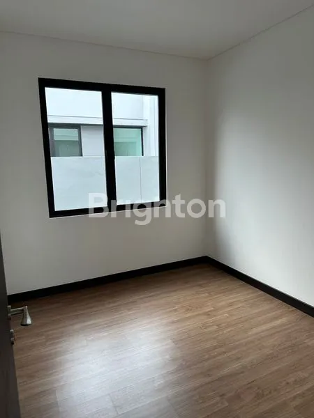 image RUMAH MEWAH DAN MODERN DI HIERA WELTON BSD (5)