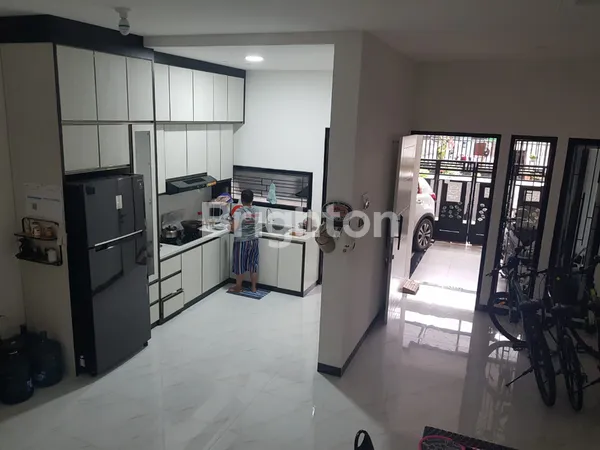 image RUMAH CANTIK DGN ROOF TOP UTK LIHAT MATAHARI TERBIT, FULL FURNISHED SANGAT SIAP HUNI DEKAT MALL ARION DAN VELODROME (4)