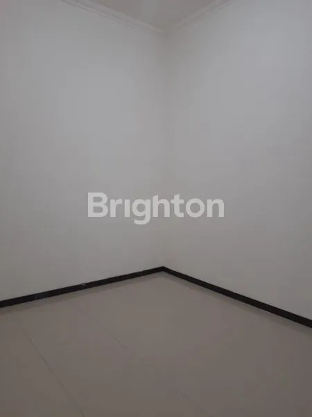 image RUMAH LEBAK INDAH 2 LANTAI SIAP HUNI BAGUS SUDAH RENOV DEKAT KENJERAN, TENGAH KOTA, GALAXY MALL, PAKUWON CITY MALL (5)