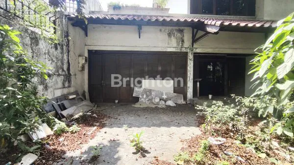 image RUMAH STRATEGIS DI JALAN UTAMA TAMAN GANDARIA 2 LANTAI HITUNG TANAH  (2)