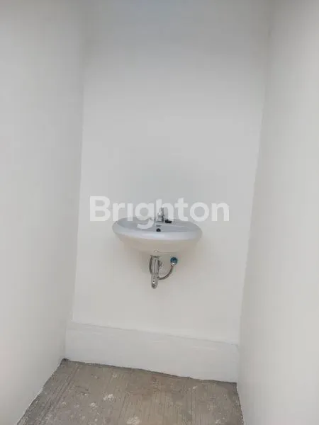 image GUDANG PREMIUM KIC GATOT SUBROTO - LT 5610M² SIAP OPERASIONAL (8)