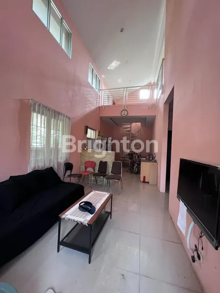 image RUMAH 2 LANTAI HOOK SIAP HUNI DI LIPPO KARAWACI (1)