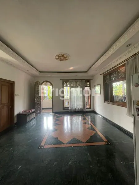 image RUMAH MEWAH ASRI DI TANJUNG BARAT (2)