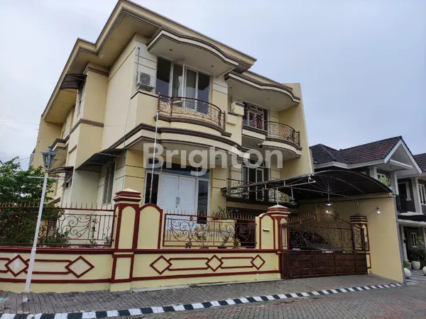 image RUMAH MEWAH HOOK PANTAI MENTARI (1)