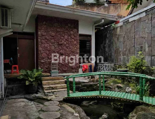 image DIJUAL RUMAH POSISI HOOK DI PUSAT KOTA SEMARANG (8)