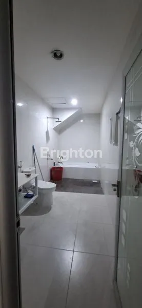 image RUMAH STRATEGIS DI PEJOMPONGAN JAKARTA PUSAT (6)