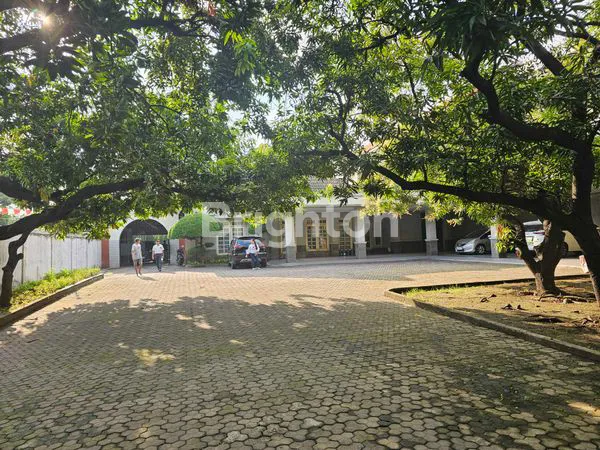 image RUMAH LETJEN S PARMAN - RAYA WARU (AKSES FRONTAGE). LOKASI STRATEGIS NOL JALAN SBY - MALANG, DEKAT DENGAN JUANDA (4)