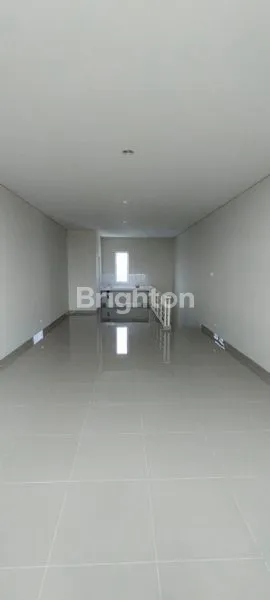 image RUKO BARU 3 LANTAI PARAMOUNT PETALS (3)