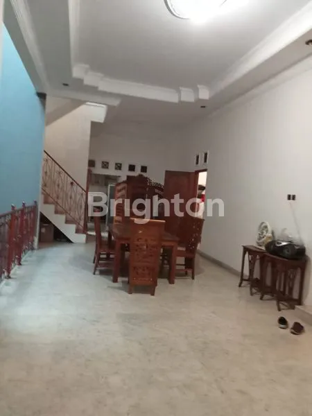 image RUMAH BARAT MALL 2 LANTAI TENGAH KOTA-SOLO (2)