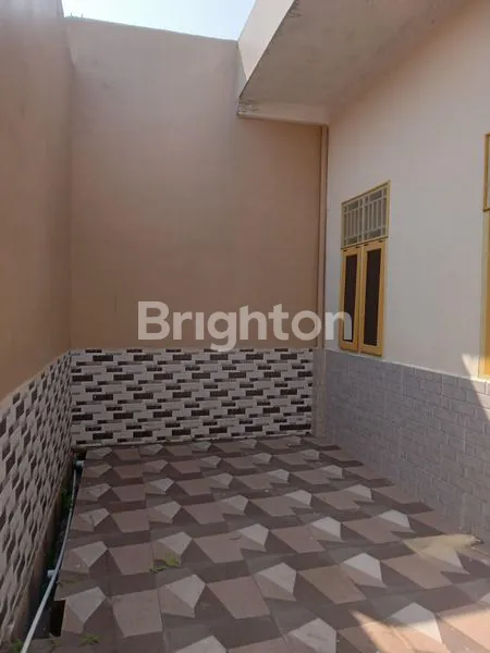 image RUMAH CANTIK DENGAN FASAD KLASIK (8)