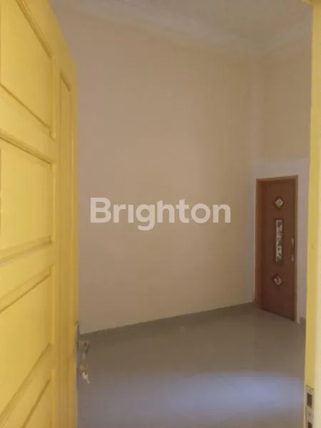 image RUMAH CANTIK DENGAN FASAD KLASIK (5)